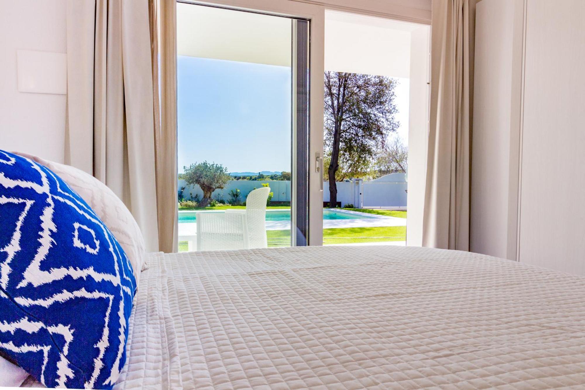Double Room Pool View