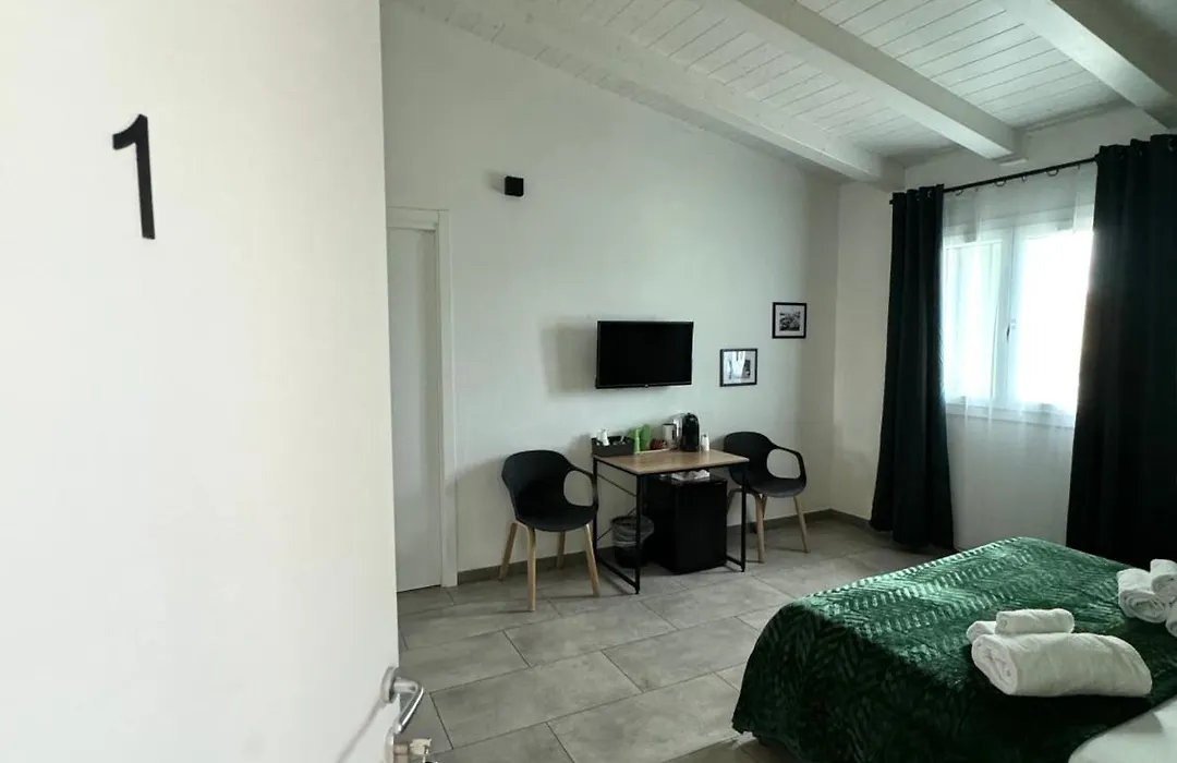 Citroom - Green City Rooms-1