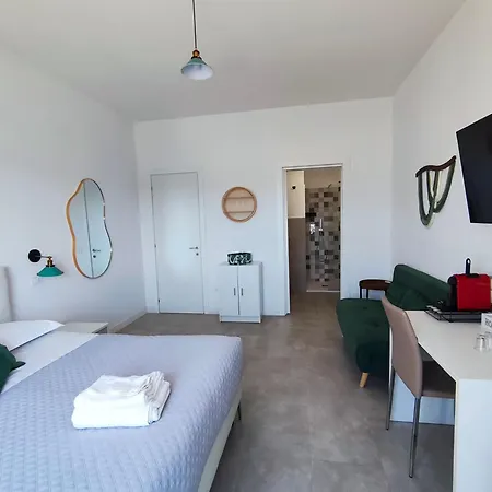 Marysel Rooms-3